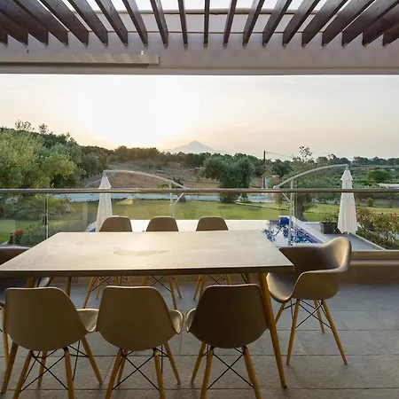 Afisia Villa Sarti